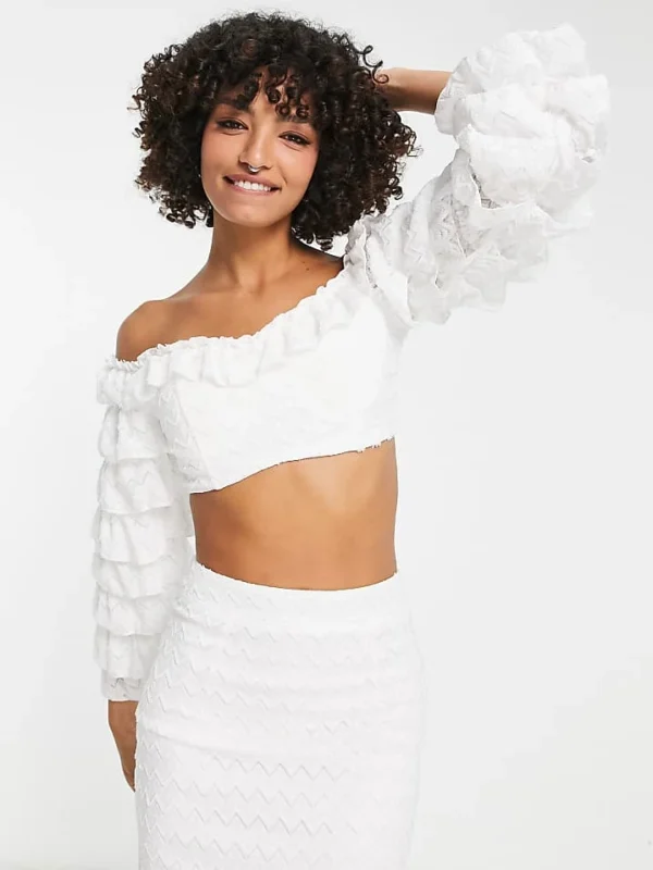 In The Style X Yasmin Devonport Exclusive Lace Frill Sleeve Detail Crop Top Co-ord In White For Women