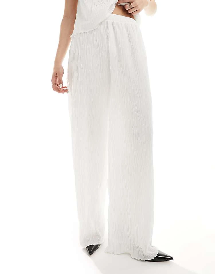 In The Style Textured Trouser Co-ord In Cream For Women 5 In The Style Textured Trouser Co-ord In Cream For Women - Image 5