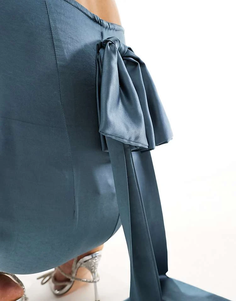 In The Style Bandeau Satin Bow Detail Midi Dress In Slate Grey For Women 2 In The Style Bandeau Satin Bow Detail Midi Dress In Slate Grey For Women - Image 2