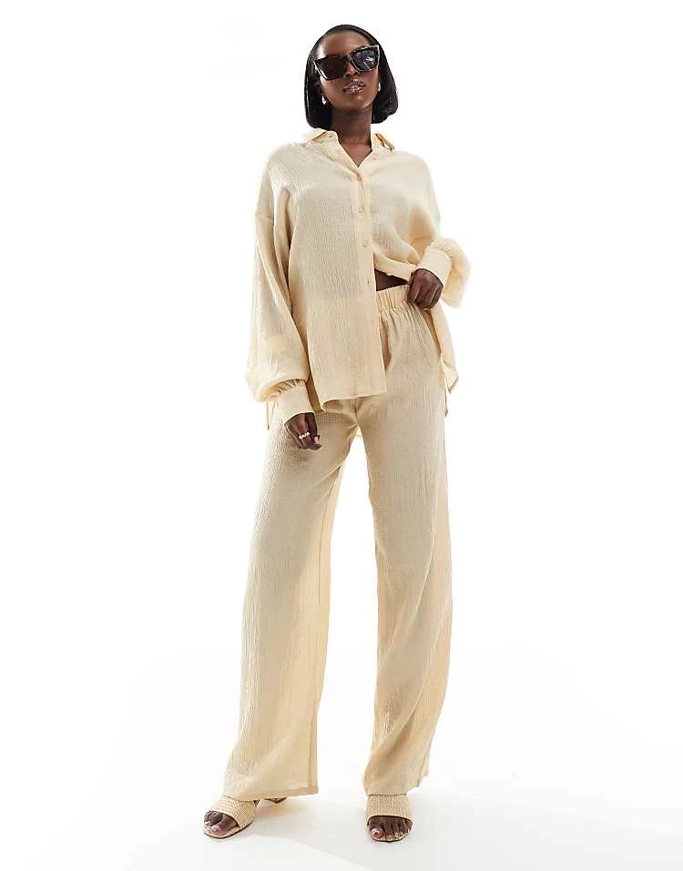 In The Style Crinkle Long Sleeve Shirt And Wide Leg Trousers Co-ord In Beige 4 In The Style Crinkle Long Sleeve Shirt And Wide Leg Trousers Co-ord In Beige - Image 4