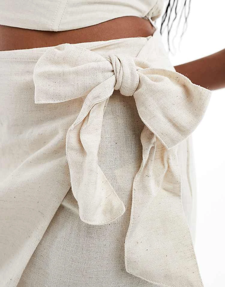In The Style Linen Look Tie Side Skort In Stone For Women 3 In The Style Linen Look Tie Side Skort In Stone For Women - Image 3