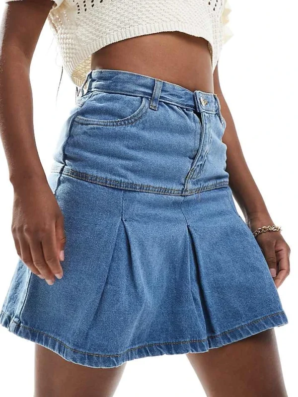 In The Style Pleated Denim Mini Skirt In Blue For Women