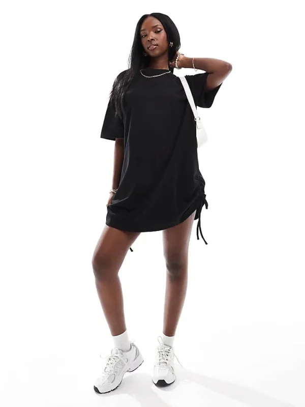In The Style Ruched Side Oversized Mini T-shirt Dress In Black For Women