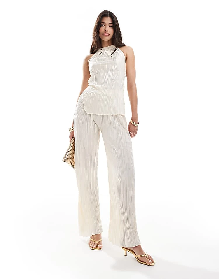 In The Style X Perrie Sian Halterneck Top And Trousers Co-ord In Cream 4 In The Style X Perrie Sian Halterneck Top And Trousers Co-ord In Cream - Image 4