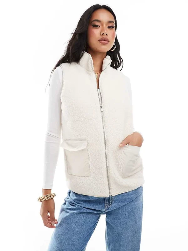 In The Style Teddy Gilet In Cream For Women