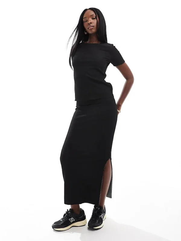 In The Style Reversible T-shirt And Midi Skirt Co-ord In Black Stripe