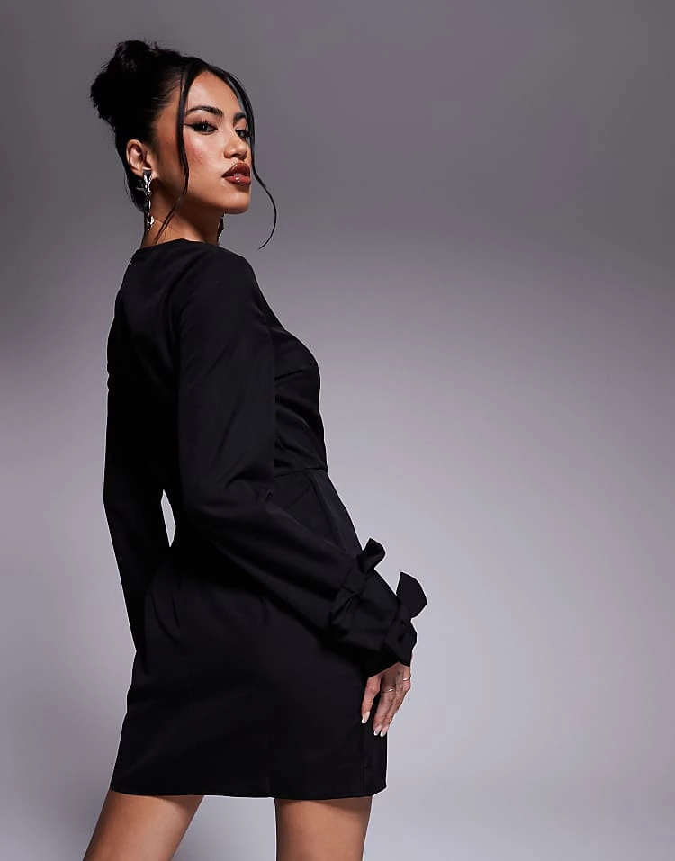 In The Style X Perrie Sian Exclusive Structured Long Sleeve Bow Detail Mini Dress In Black For Women 3 In The Style X Perrie Sian Exclusive Structured Long Sleeve Bow Detail Mini Dress In Black For Women - Image 3
